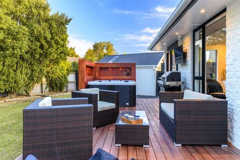 Photo of property in 6 Bidwell Place, Hillmorton, Christchurch, 8025