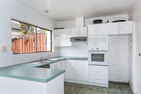 Photo of property in 2/8 Wood Street, Papakura, 2110