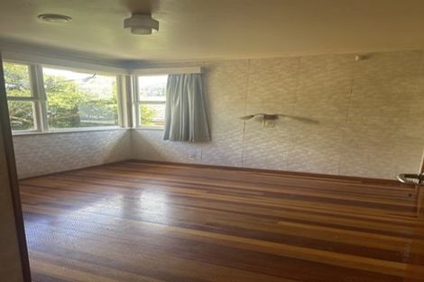 Photo of property in 98 Wharf Road, Te Atatu Peninsula, Auckland, 0610
