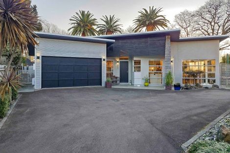 Photo of property in 6 The Oaks, Awapuni, Palmerston North, 4412