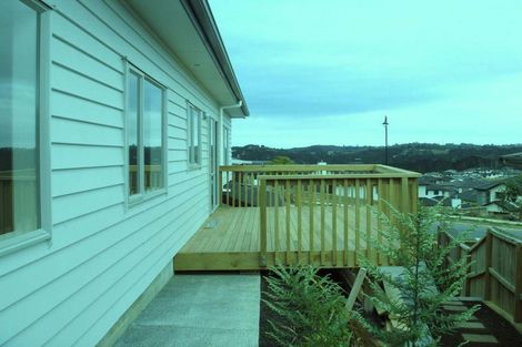 Photo of property in 72 Oakway Drive, Schnapper Rock, Auckland, 0632