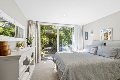 Photo of property in 32 Amber Close, Arthurs Point, Queenstown, 9371