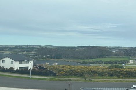 Photo of property in 53 Sunnyheights Road, Orewa, 0931