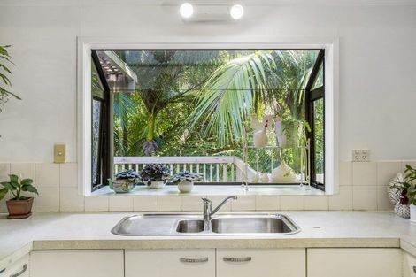 Photo of property in 2/128 Manuka Road, Bayview, Auckland, 0629