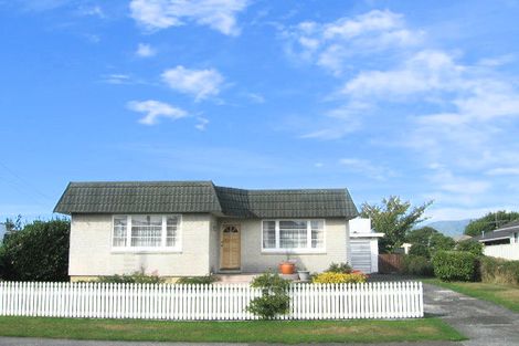 Photo of property in 48 Golders Road, Elderslea, Upper Hutt, 5018