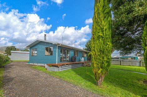 Photo of property in 32 Rata Street, Tokomaru, Palmerston North, 4474