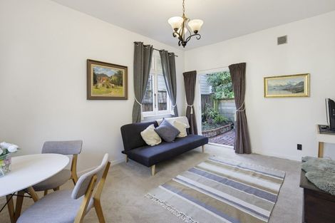 Photo of property in 2 Ascot Street, Thorndon, Wellington, 6011