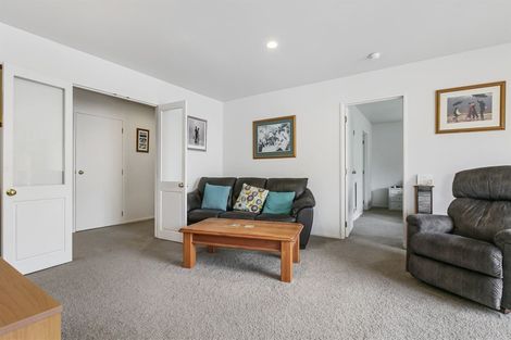 Photo of property in 3 Bluebird Crescent, Unsworth Heights, Auckland, 0632