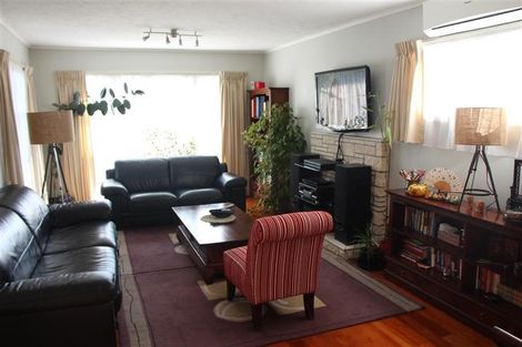 Photo of property in 4 Stamford Grove, Avalon, Lower Hutt, 5011