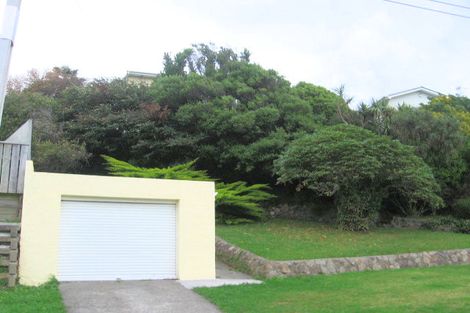Photo of property in 14 Kowhai Street, Tawa, Wellington, 5028