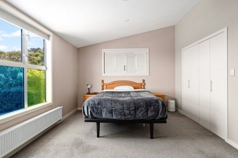 Photo of property in 14 Highgrove, Saint Clair, Dunedin, 9012