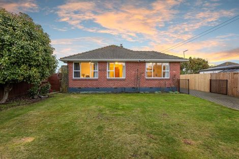 Photo of property in 75 Appleby Crescent, Burnside, Christchurch, 8053