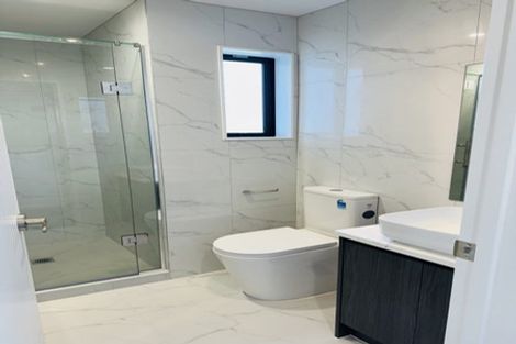 Photo of property in 3/16 Buisson Glade, West Harbour, Auckland, 0618