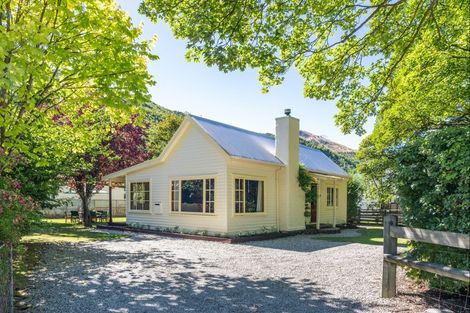 Photo of property in 23 Bedford Street, Arrowtown, 9302