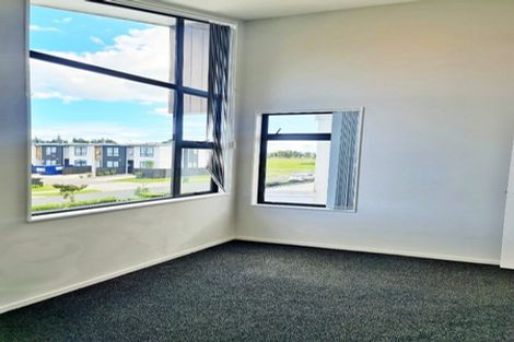 Photo of property in 5 Courage Road, Papakura, 2110