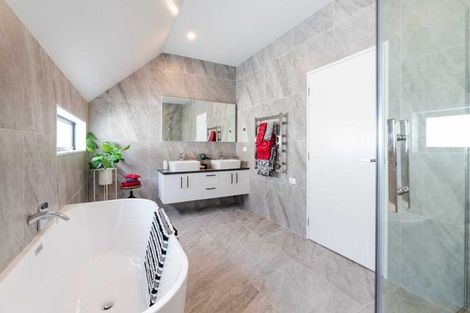 Photo of property in 18 Myland Drive, Hobsonville, Auckland, 0616