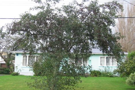 Photo of property in 10 Hanson Grove, Stokes Valley, Lower Hutt, 5019