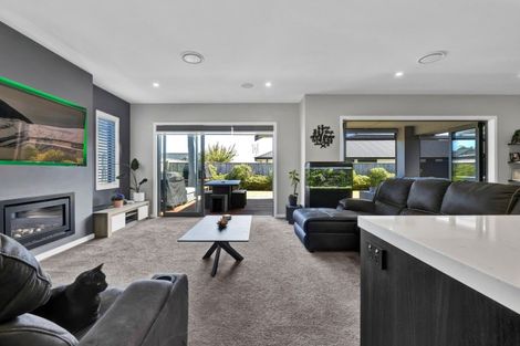 Photo of property in 17 Honeyfield Drive, Whalers Gate, New Plymouth, 4310