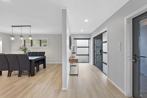 Photo of property in 68 Anzac Road, Pukekohe, 2120