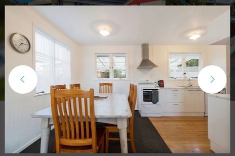 Photo of property in 21 Arlette Place, Massey, Auckland, 0614