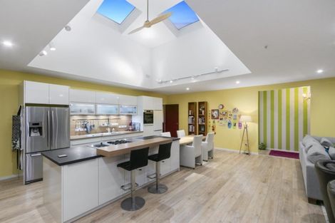 Photo of property in 55 Ruthven Road, Wainuiomata, Lower Hutt, 5014