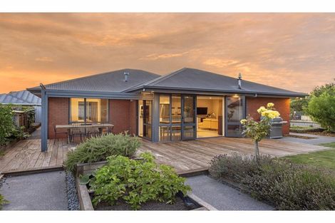 Photo of property in 5 Viceroy Place, Halswell, Christchurch, 8025