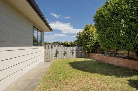 Photo of property in 4 Greenpark Way, Greerton, Tauranga, 3112