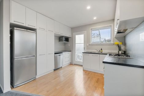 Photo of property in 2/40a Brookside Terrace, Bryndwr, Christchurch, 8053