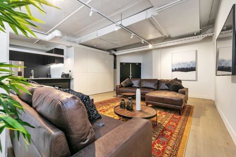 Photo of property in 17f Albert Street, Palmerston North, 4414