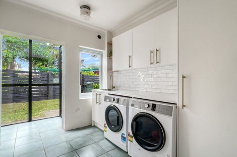 Photo of property in 35 Pouwhare Street, Whakatane, 3120