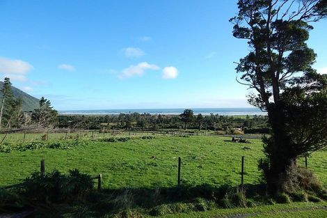 Photo of property in 1/2624 State Highway 6, Barrytown, Runanga, 7873
