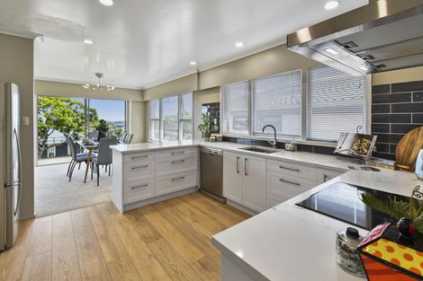 Photo of property in 8 Hamlet Place, Pukekohe, 2120