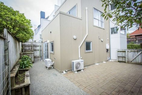 Photo of property in 5/12 Agra Crescent, Khandallah, Wellington, 6035