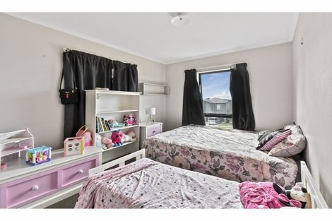 Photo of property in 22 Kaimoana Street, Weymouth, Auckland, 2103