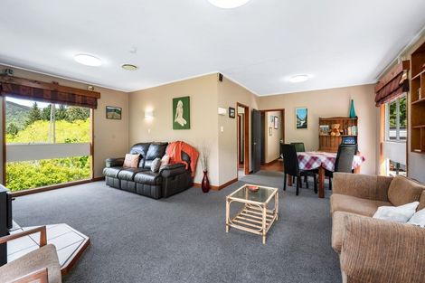 Photo of property in 41 Village Loop Road, Waipori Falls, Outram, 9073