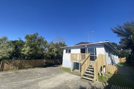 Photo of property in 5 Meadowvale Rise, Titirangi, Auckland, 0604