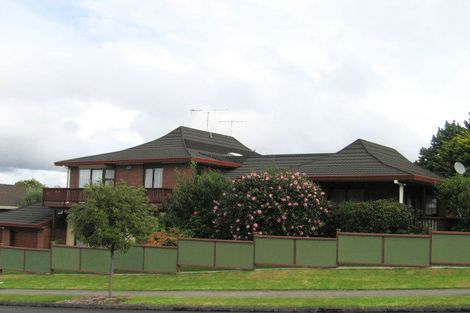 Photo of property in 24 Lexington Drive, Botany Downs, Auckland, 2010