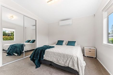 Photo of property in 267 Vipond Road, Stanmore Bay, Whangaparaoa, 0932