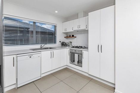 Photo of property in 21 Mariners Haven, One Tree Point, 0118