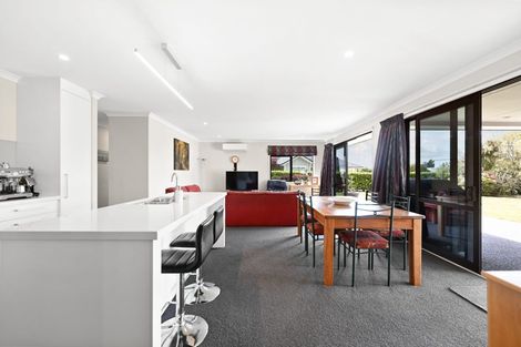 Photo of property in 53 Baxter Michael Crescent, Cambridge, 3434