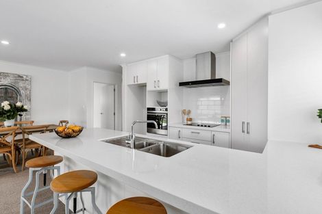 Photo of property in 10 Awatira Drive, Papamoa Beach, Papamoa, 3118