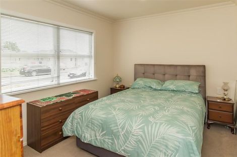 Photo of property in 30 Rugby Street, Levin, 5510