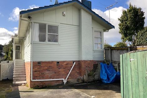 Photo of property in 105 Barrys Road, Glendene, Auckland, 0602