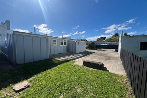 Photo of property in 9 Totara Street, Marton, 4710