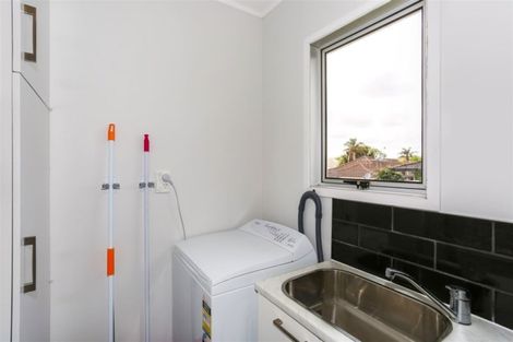 Photo of property in 12c Youngs Road, Papakura, 2110