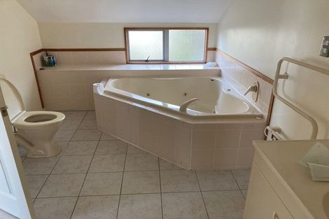 Photo of property in 12a Imran Terrace, Khandallah, Wellington, 6035