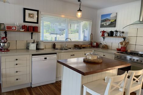 Photo of property in 43 Waiomu Valley Road, Waiomu, Thames, 3575