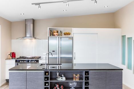 Photo of property in 50 Endeavour Drive, Whitby, Porirua, 5024