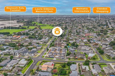 Photo of property in 17 Lane Road, Weymouth, Auckland, 2103