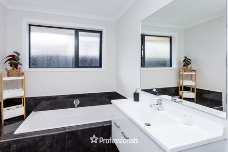 Photo of property in 115 Mawai Hakona Drive, Wallaceville, Upper Hutt, 5018